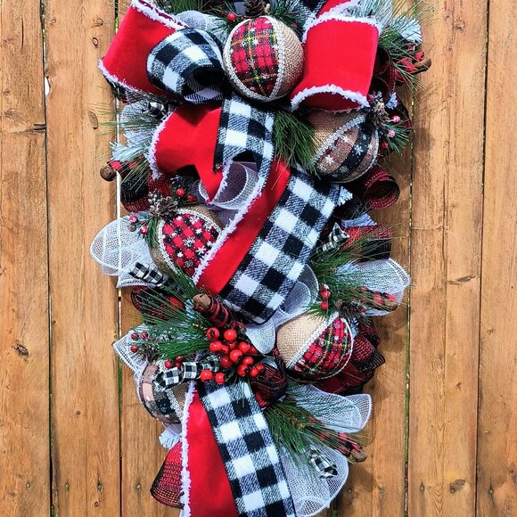 Christmas Wreath, Buffalo Check Burlap Wreath, Buffalo plaid Wreath, Farmhouse - Picture 6 of 6